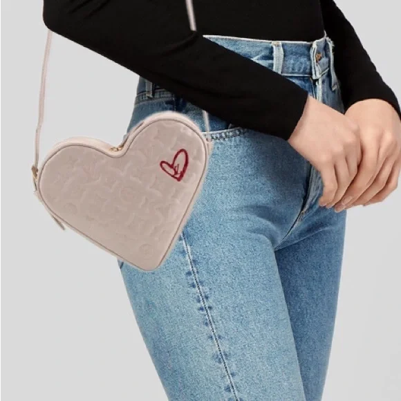 Louis Vuitton Fall in Love Sac Coeur Crossbody - Pink Empreinte Leather - Heart - Picture 8 of 9